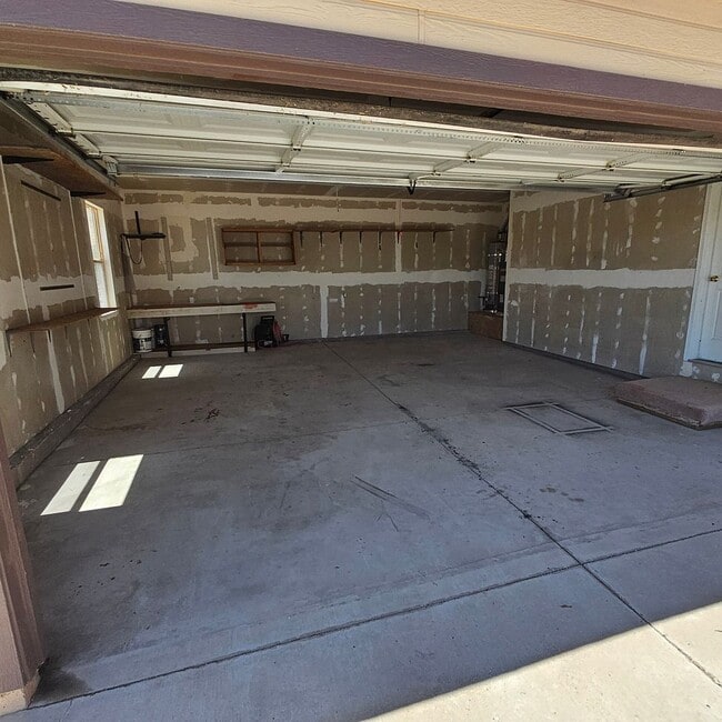 Building Photo - 3 bedroom home in Mason Valley's  Walker R...