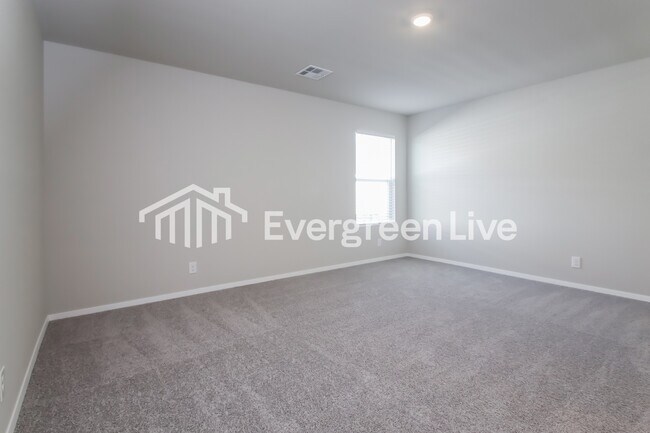 Building Photo - 2107 S Lakin Ln