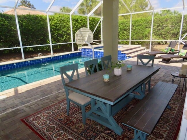 Building Photo - FURNISHED 3/2 & HEATED POOL -   RENTAL IN ROSEDALE COUNTRY CLUB!!