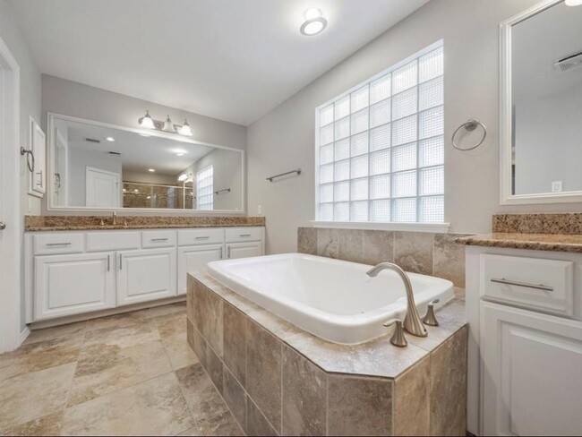 Building Photo - 1108 Beall Landing Ct