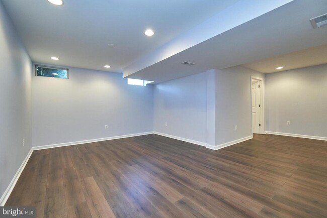 Building Photo - 44242 Frogtown Way