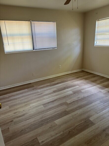 Building Photo - 4839 Rochdale Rd