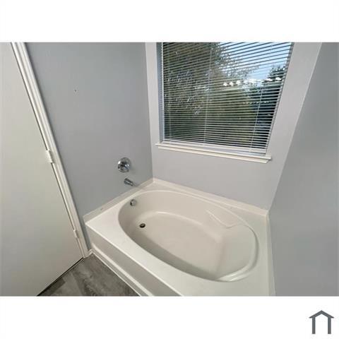 Building Photo - 114 Galloping Trail