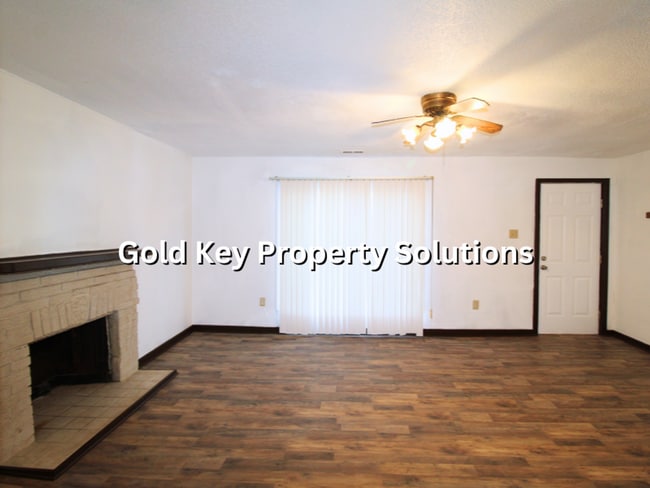 Building Photo - 1212-1212 1/2 LAYTON RD.