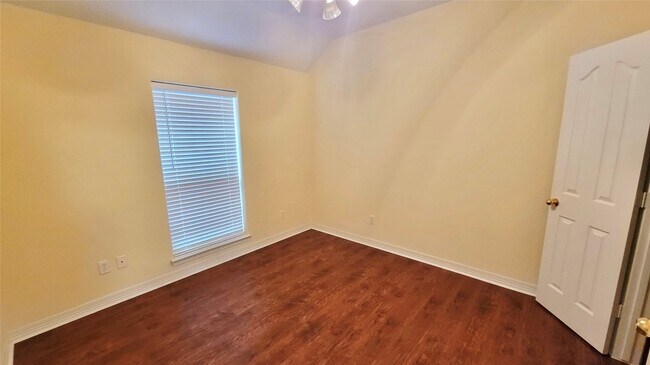 Building Photo - 3702 Mystic Cir
