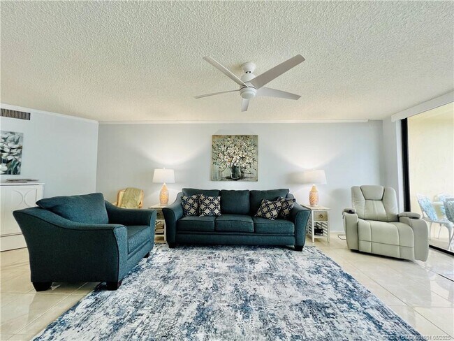Building Photo - 9500 S Ocean Dr