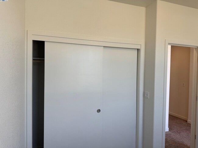 Building Photo - 4671 Irma Dr