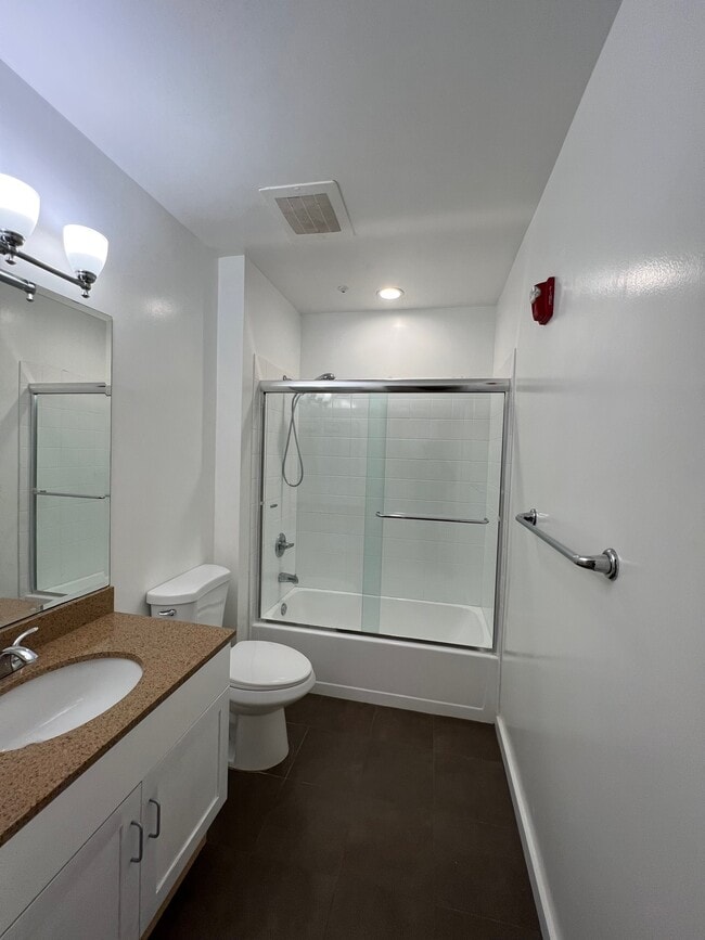 Building Photo - 13020 Pacific Promenade