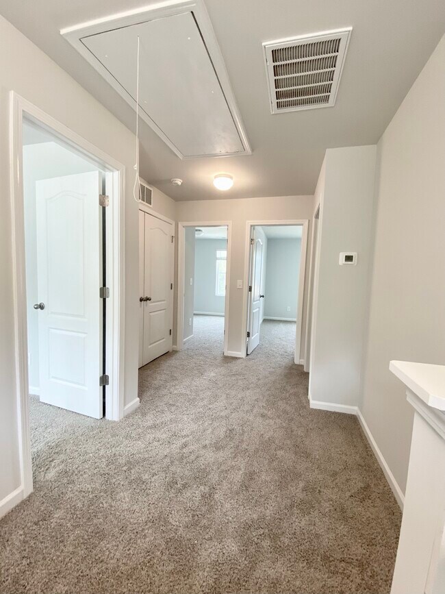 Building Photo - 793 Conductor Ct