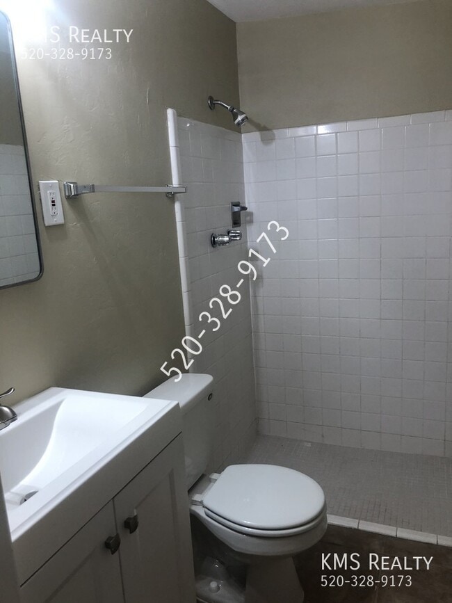 Building Photo - 7634 E Jalapa Pl