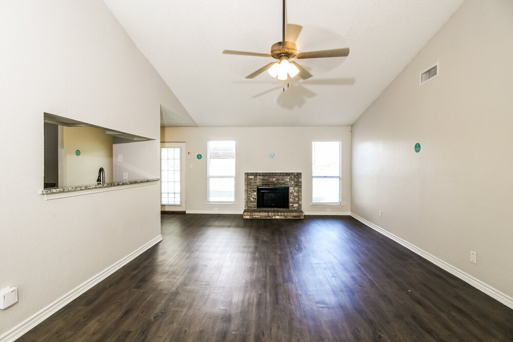 Building Photo - 1517 Caplin Dr