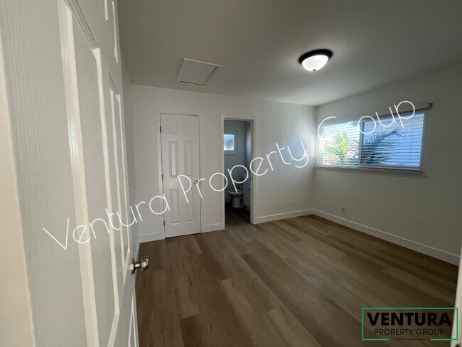 Building Photo - Spacious 4-Bed with 2 Full Baths in Oxnard with Large Backyard