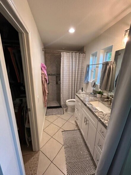 Primary Bathroom - 19022 Rockwood Dr