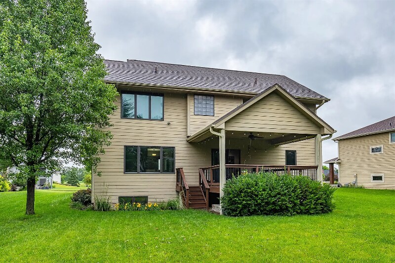 Building Photo - 8700 Wooded Point Dr