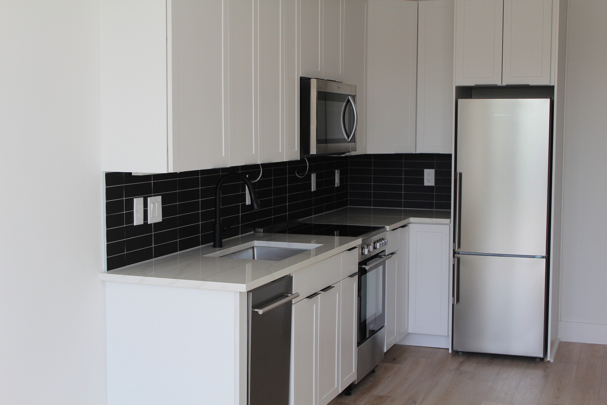 kitchen - 3817 14th St NW