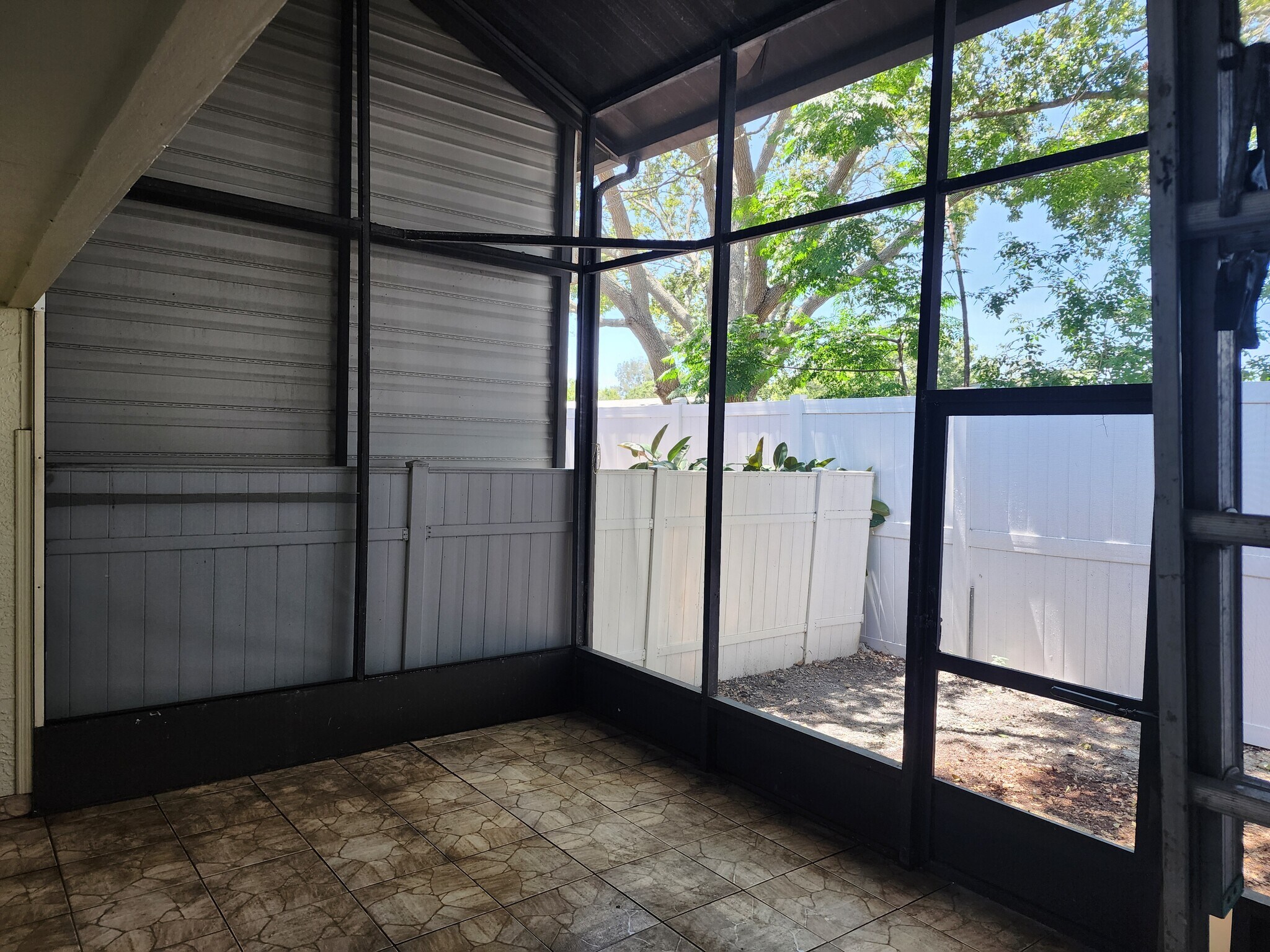 Back Screened Porch - 2751 S Pines Dr