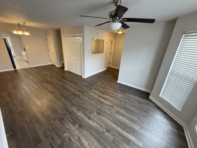 Building Photo - Spacious 3 bed 3 bath home in Union City