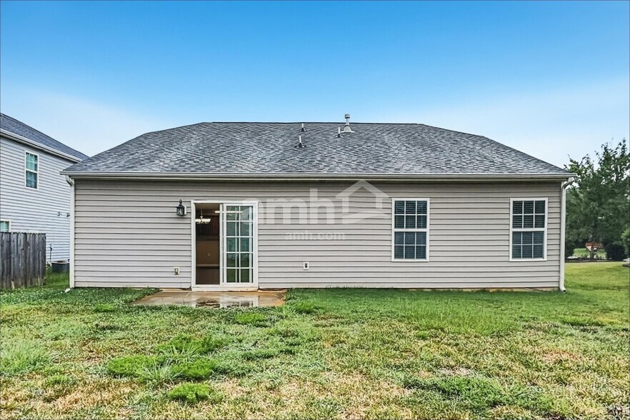 Building Photo - 410 Lind Point Ln