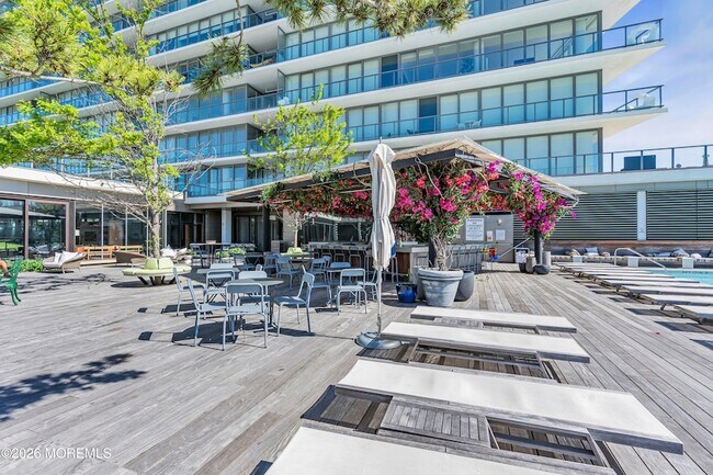 Building Photo - 1101 Ocean Ave N