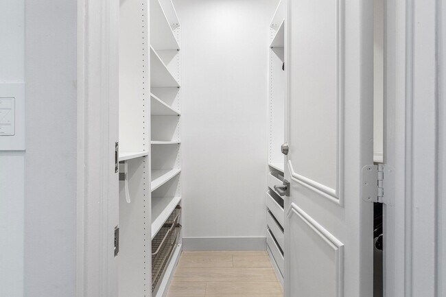 Building Photo - 4140 Sanctuary Ln