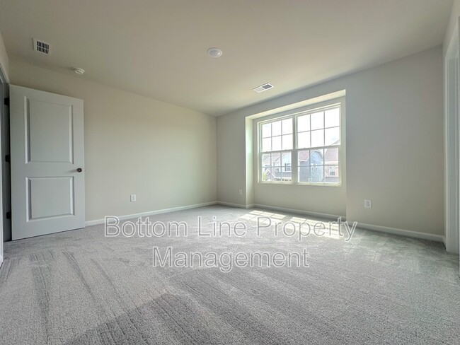Building Photo - 4475 Potters Wheel Dr