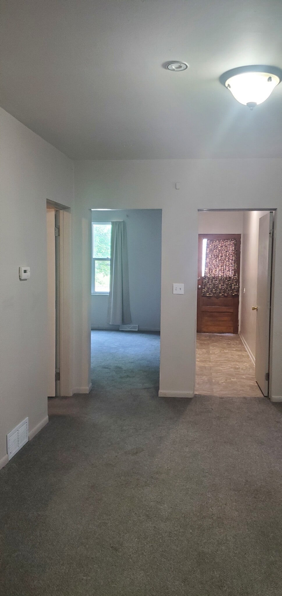 Building Photo - 711 Pine St