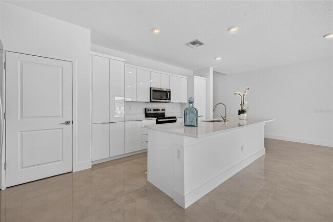 Building Photo - 6336 Chorus Dr