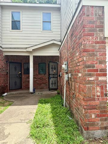 Building Photo - 216 Creek Cove Dr