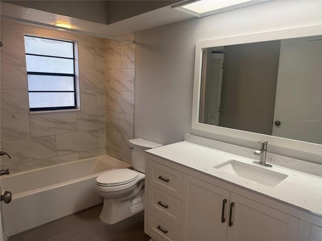 Building Photo - 8320 Sanden Dr