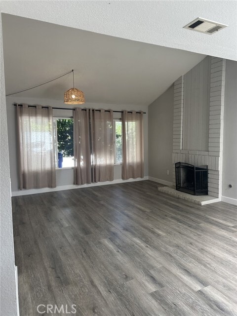 Building Photo - 610 Laguna Dr