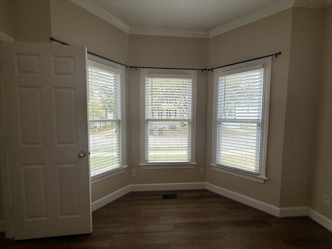 Building Photo - 101 Patrick Dr