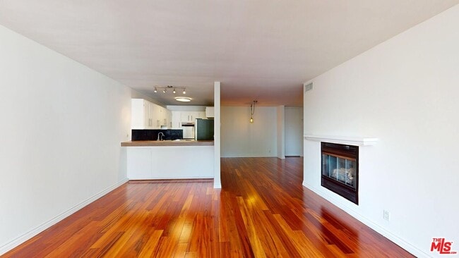 Building Photo - 1010 Kings Rd