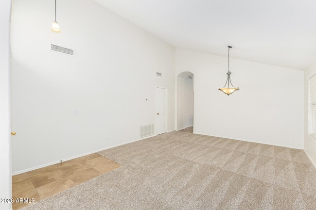 Building Photo - 1180 W Jeanine Dr