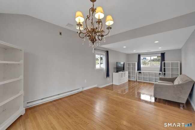 Building Photo - 51 Ledgewood Dr