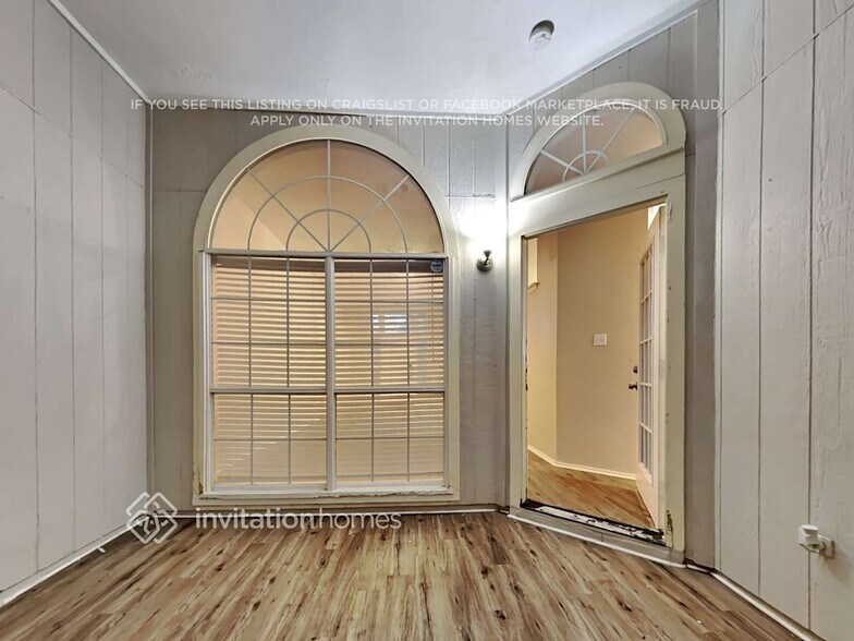 Building Photo - 4133 Scotland Dr