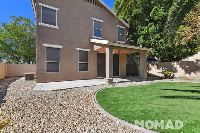 Building Photo - Spacious 4BR House in Litchfield Park