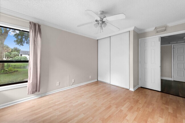 Building Photo - 3757 Cocoplum Cir