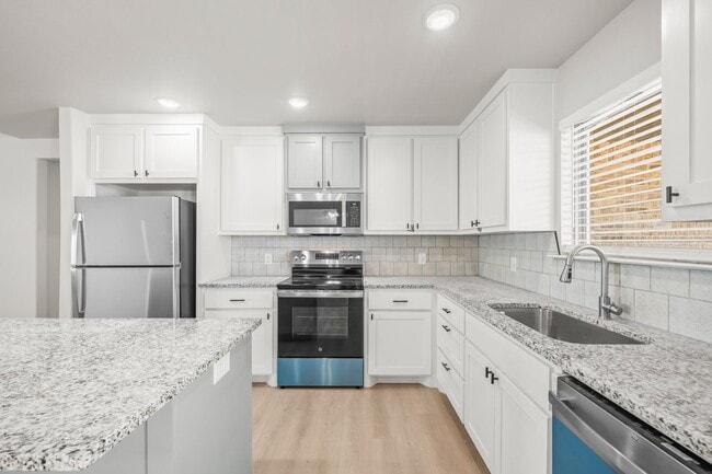 Building Photo - 10613 East C R 7400