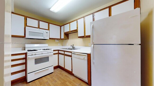 Building Photo - 15315 SW 106th Terrace