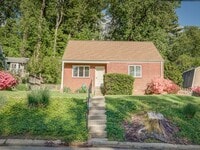 Building Photo - 9011 Lindale Dr