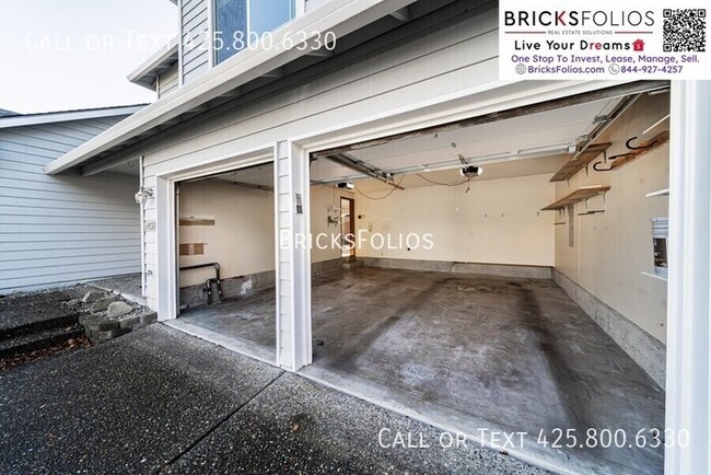 Building Photo - Gorgeous Home For Rent in Silver Firs Comm...