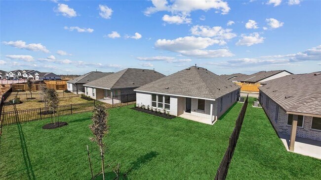 Building Photo - 27531 Sunterra Village Dr