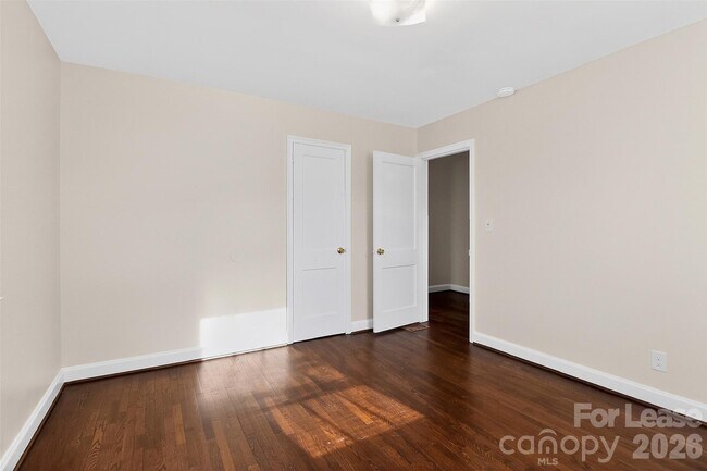 Building Photo - 1415 Herrin Ave