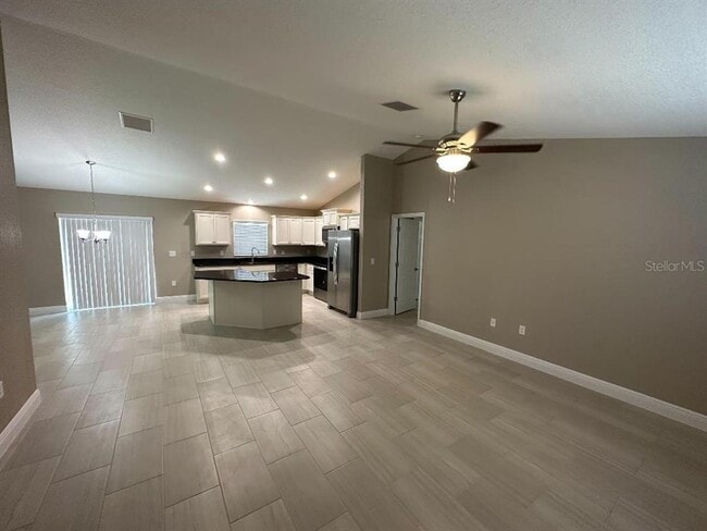 Building Photo - 14851 SW 48th Ave