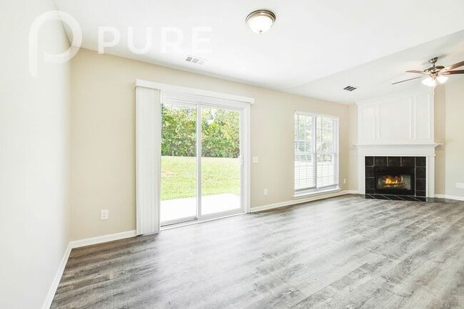 Building Photo - 1417 Chimney Rock Ct