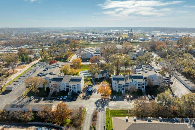 Building Photo - Grover Square Apartments