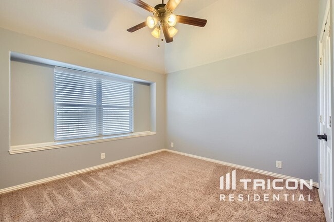 Building Photo - 5453 Red Rose Trail