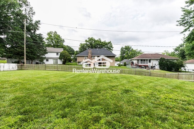Building Photo - 2707 NE 67th Pl