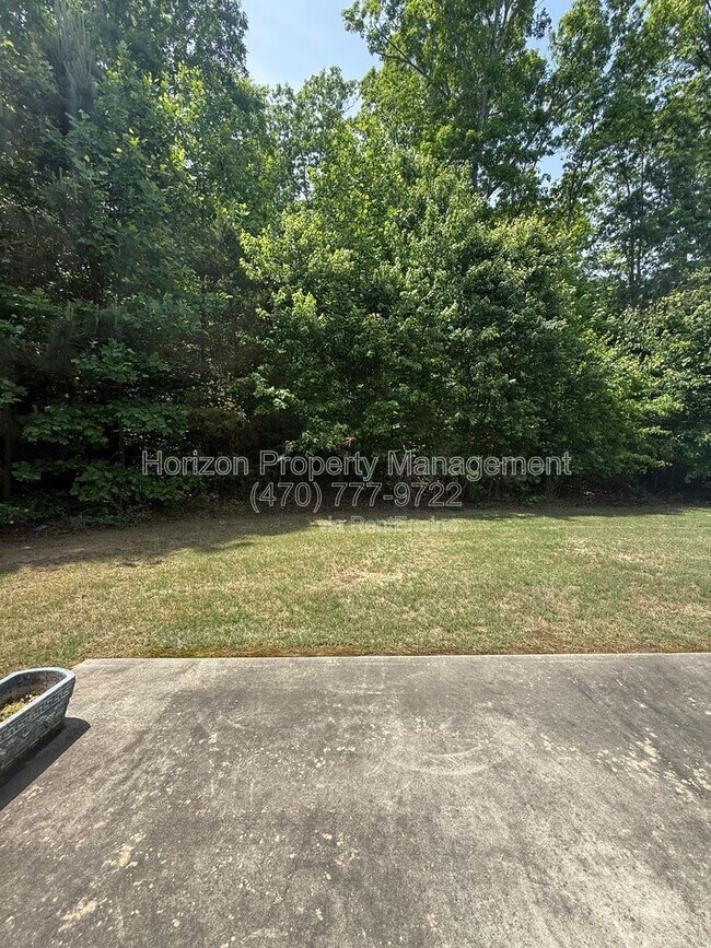 Building Photo - 4019 Hidden Hollow Dr