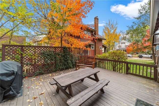 Building Photo - 19 4th